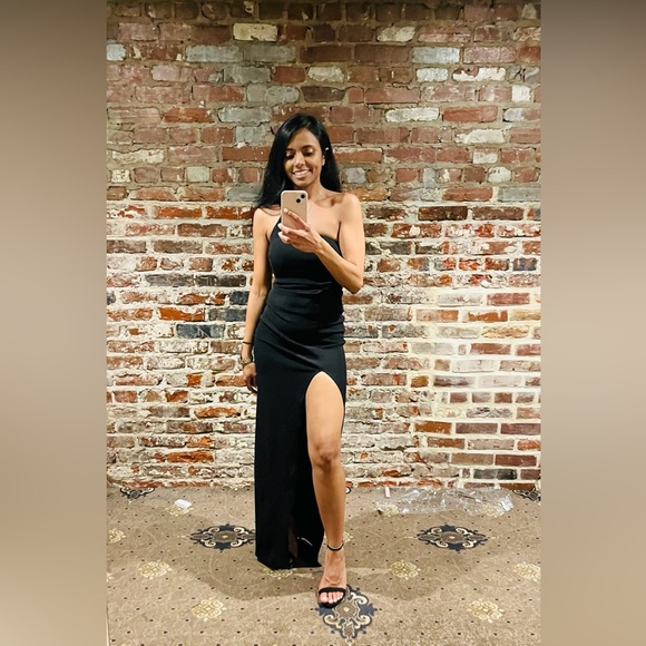 Keeper of My Heart Black One-Shoulder Maxi Dress - Black - XXS - Picture 2 of 2